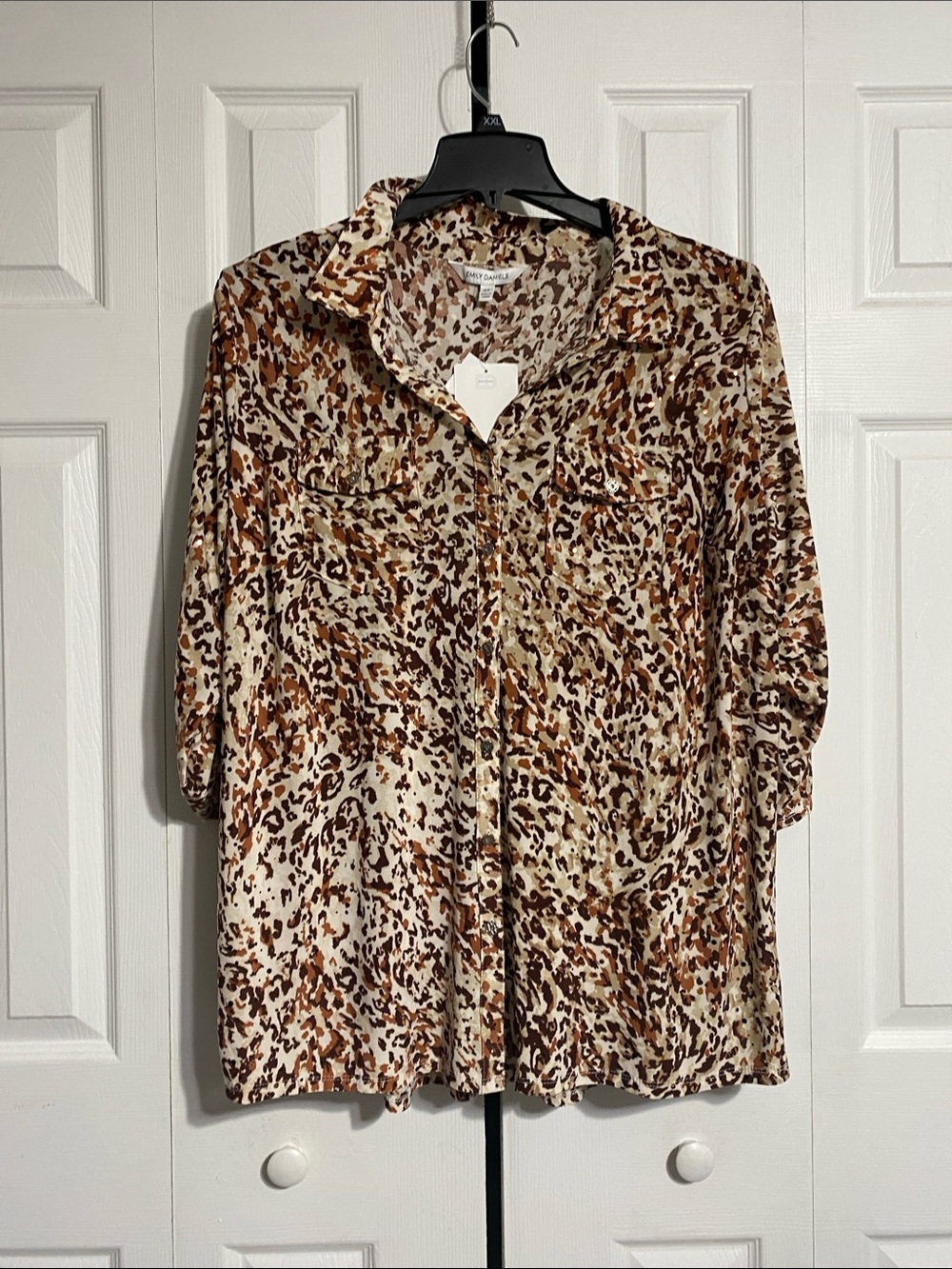 Emily Daniels animal print button down shirt top blouse size 2X